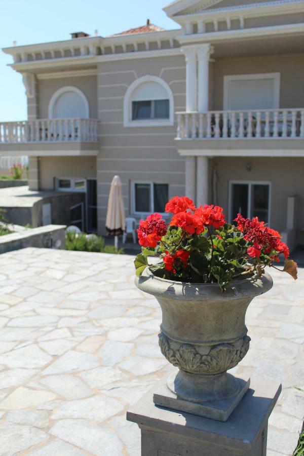 Villa Dimitri - Gardenside Souterrain Alexandroupoli Room photo